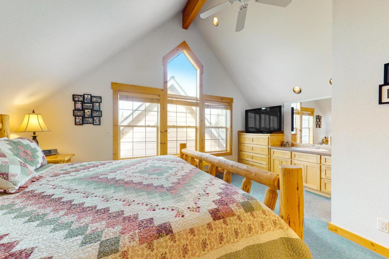 Cinnamon Teal Chalet Redmond Exterior foto